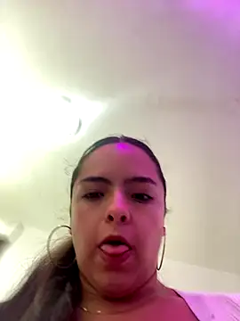 Snapshot of EmilyHarperr chatting on 10/04/25, 11:56 EmilyHarperr online show from 10/04/25, 11:56