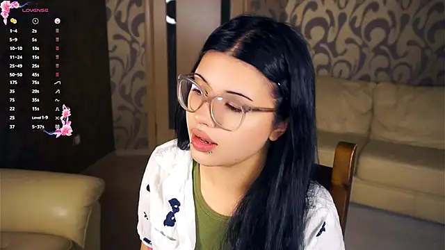 Snapshot of VerniceEngelking chatting on 09/19/25, 06:45 VerniceEngelking online show from 09/19/25, 06:45