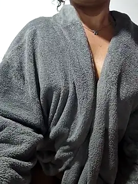 fabiolabarros online show from 11/27/25, 06:36