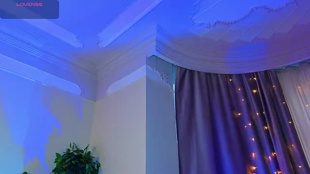 Lucy louras online show from 03/06/26, 12:33