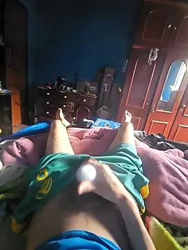 Snapshot of boysafado2521 chatting on 10/18/25, 08:00 boysafado2521 online show from 10/18/25, 08:00