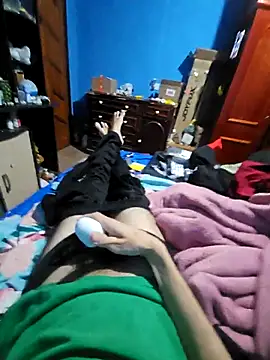 boysafado2521 online show from 04/17/26, 12:57