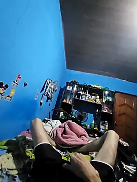 Snapshot of boysafado2521 chatting on 09/15/25, 09:15 boysafado2521 online show from 09/15/25, 09:15