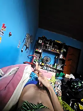 Snapshot of boysafado2521 chatting on 09/13/25, 04:18 boysafado2521 online show from 09/13/25, 04:18