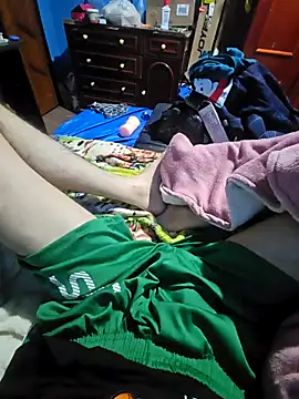 boysafado2521 online show from 11/29/25, 01:39