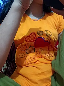 maya-Couple19 online show from 10/31/25, 06:15