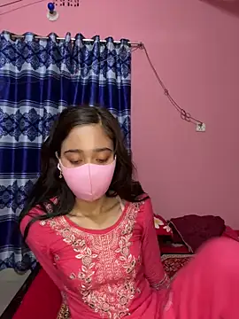 maya-Couple19 online show from 04/05/26, 06:03