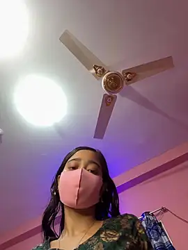 maya-Couple19 online show from 04/14/26, 06:02