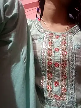 maya-Couple19 online show from 04/15/26, 04:55