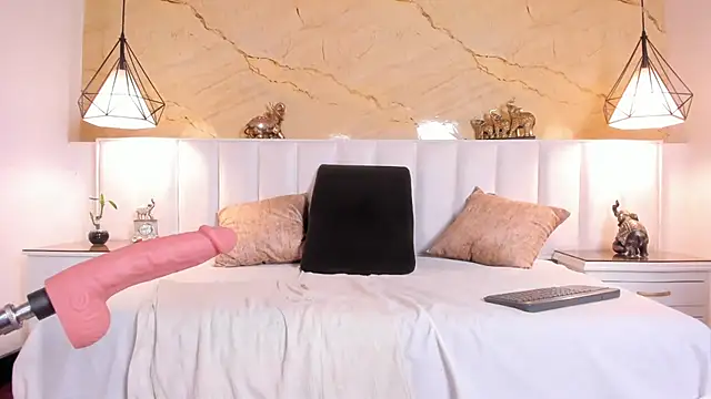 Snapshot of Megan_Voss chatting on 10/03/25, 01:01 Megan Voss online show from 10/03/25, 01:01