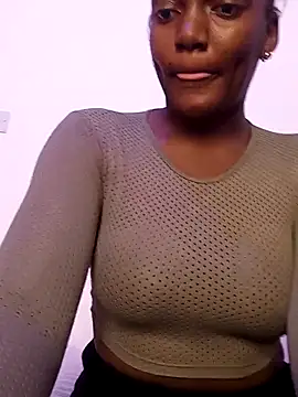 Snapshot of Its_Makena chatting on 09/17/25, 06:26 Its Makena online show from 09/17/25, 06:26