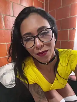 Emma  cumlovee online show from 10/23/25, 01:10