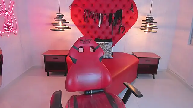 Snapshot of Miiaa_Foxyy_ chatting on 09/16/25, 03:51 Miiaa Foxyy online show from 09/16/25, 03:51