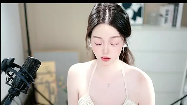 abbyli12 online show from 12/17/25, 02:55