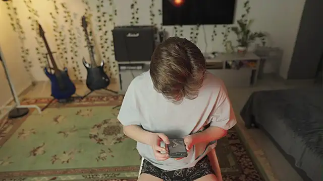 Snapshot of RusBradPitt chatting on 02/05/26, 04:03 RusBradPitt online show from 02/05/26, 04:03