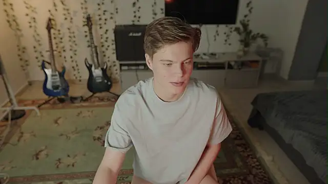 Snapshot of RusBradPitt chatting on 01/17/26, 02:20 RusBradPitt online show from 01/17/26, 02:20