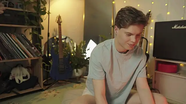 RusBradPitt online show from 03/12/26, 04:33