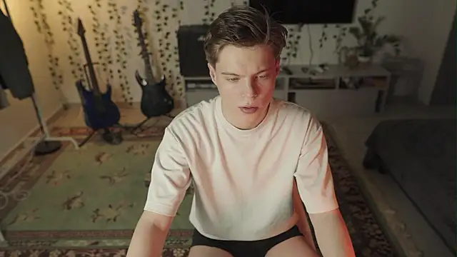 Snapshot of RusBradPitt chatting on 02/06/26, 03:41 RusBradPitt online show from 02/06/26, 03:41