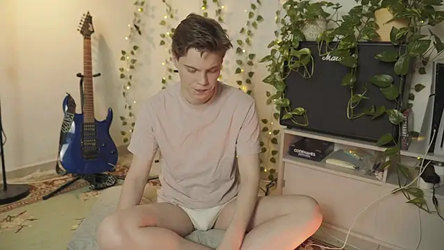 Snapshot of RusBradPitt chatting on 02/18/26, 02:57 RusBradPitt online show from 02/18/26, 02:57