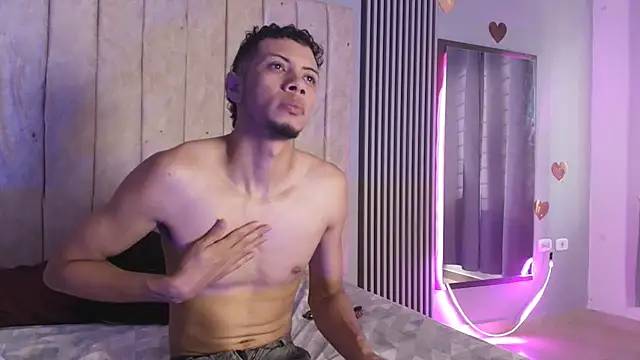 Snapshot of DustinandJordan chatting on 11/20/25, 01:34 DustinandJordan online show from 11/20/25, 01:34