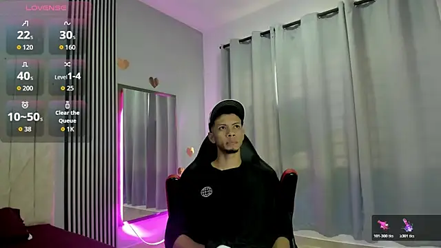 Snapshot of DustinandJordan chatting on 11/27/25, 01:00 DustinandJordan online show from 11/27/25, 01:00