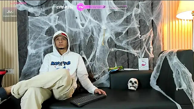 Snapshot of DustinandJordan chatting on 10/12/25, 06:04 DustinandJordan online show from 10/12/25, 06:04