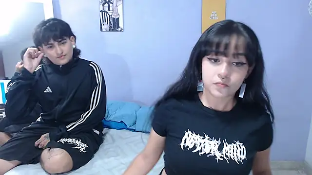 onixandghosty1 online show from 10/11/25, 07:48