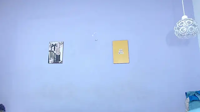 Snapshot of onixandghosty1 chatting on 11/19/25, 07:03 onixandghosty1 online show from 11/19/25, 07:03