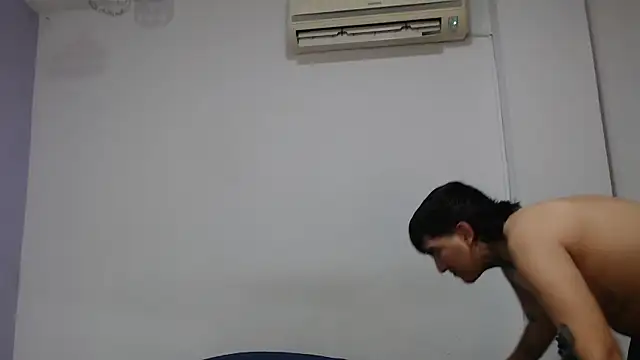 onixandghosty1 online show from 05/02/26, 06:57