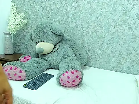 Cataleya Wayne online show from 11/04/25, 08:12