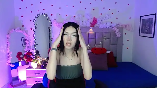 Isla rosee18 online show from 04/05/26, 12:50