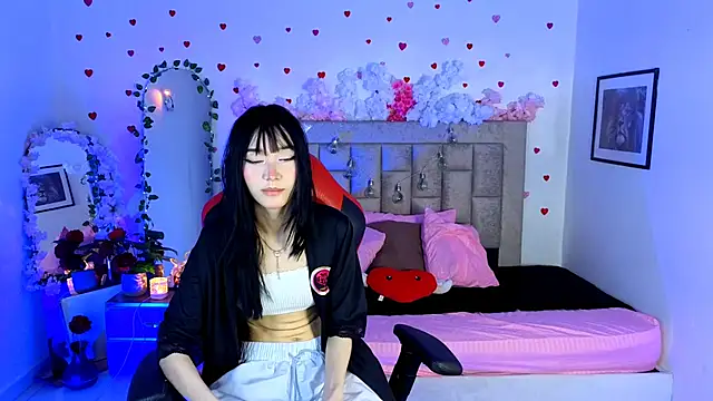 Isla rosee18 online show from 04/11/26, 01:02