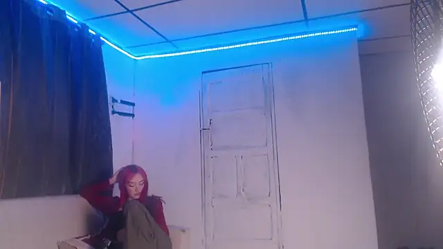 Isla rosee18 online show from 02/15/26, 11:58