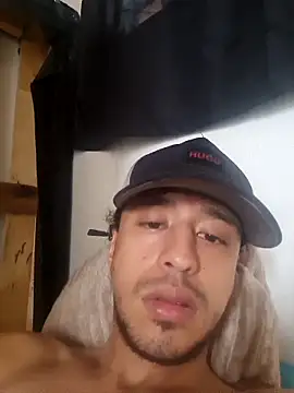 Santi2323xxX online show from 03/04/26, 05:53