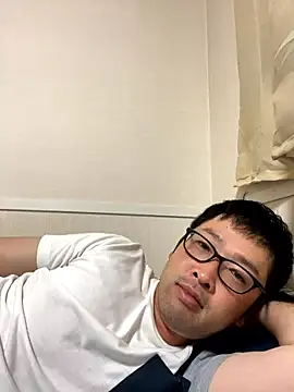 Snapshot of shin0689 chatting on 09/26/25, 01:18 shin0689 online show from 09/26/25, 01:18