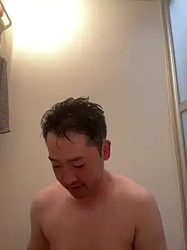 Snapshot of shin0689 chatting on 11/08/25, 11:14 shin0689 online show from 11/08/25, 11:14