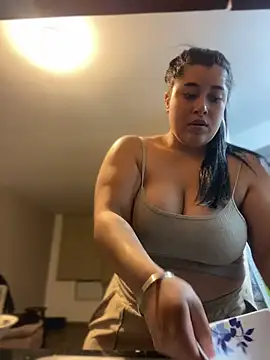 Snapshot of Tokio_Sakura chatting on 10/26/25, 03:07 Tokio Sakura online show from 10/26/25, 03:07