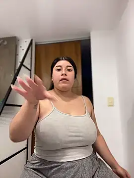 Snapshot of Tokio_Sakura chatting on 11/28/25, 01:50 Tokio Sakura online show from 11/28/25, 01:50