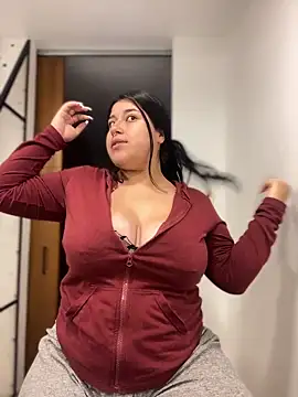 Snapshot of Tokio_Sakura chatting on 11/26/25, 09:15 Tokio Sakura online show from 11/26/25, 09:15