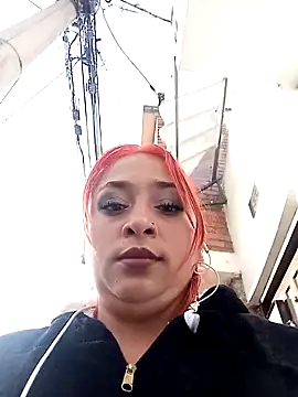 Snapshot of Mariana-94 chatting on 09/15/25, 11:43 Mariana-94 online show from 09/15/25, 11:43