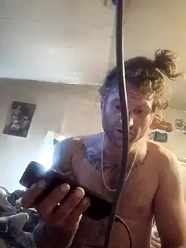 bearded cross online show from 03/20/26, 06:42