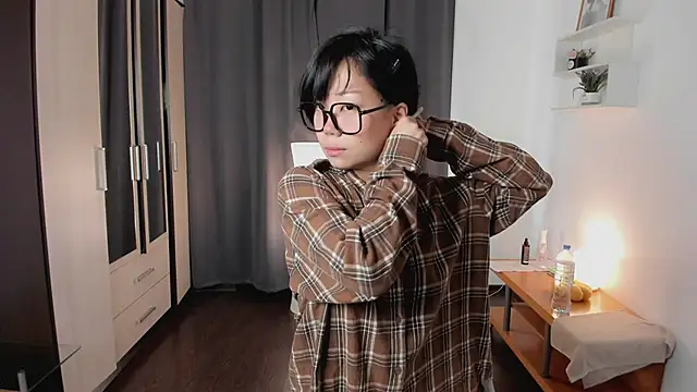  molly molly molly  online show from 11/28/25, 10:48