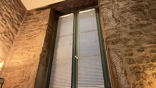 tamtamat46 online show from 10/24/25, 05:12