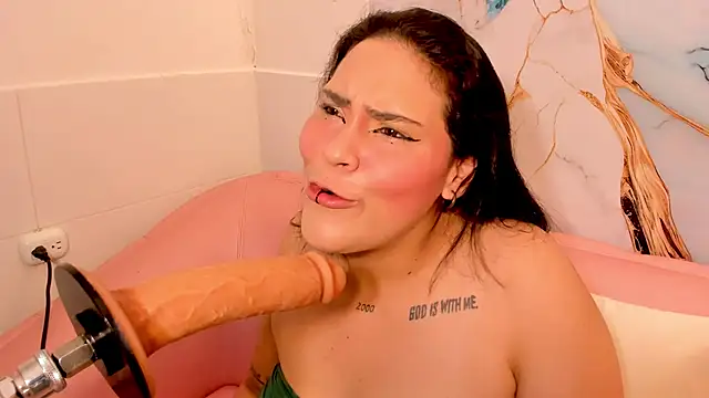 TIFFANY GLOW   online show from 10/28/25, 08:08