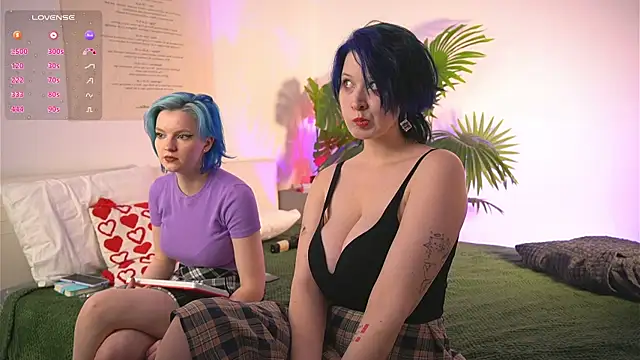 bluebeell online show from 04/18/26, 01:24