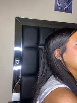 Kendra C online show from 11/23/25, 11:15