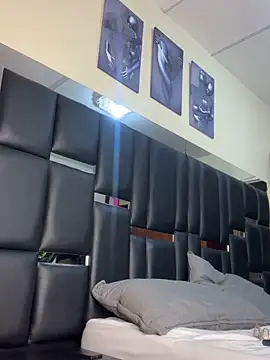 Kendra C online show from 11/03/25, 01:11