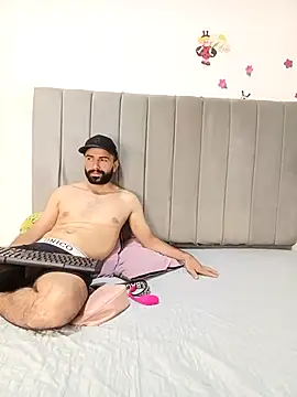 HOTEXTREMCOUPLE online show from 04/09/26, 01:51