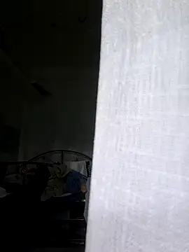 Snapshot of TheLonewolf8 chatting on 09/18/25, 03:53 TheLonewolf8 online show from 09/18/25, 03:53