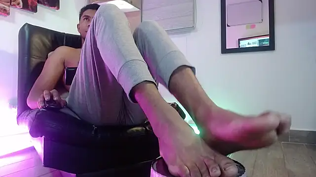 Sander ath online show from 11/10/25, 11:21